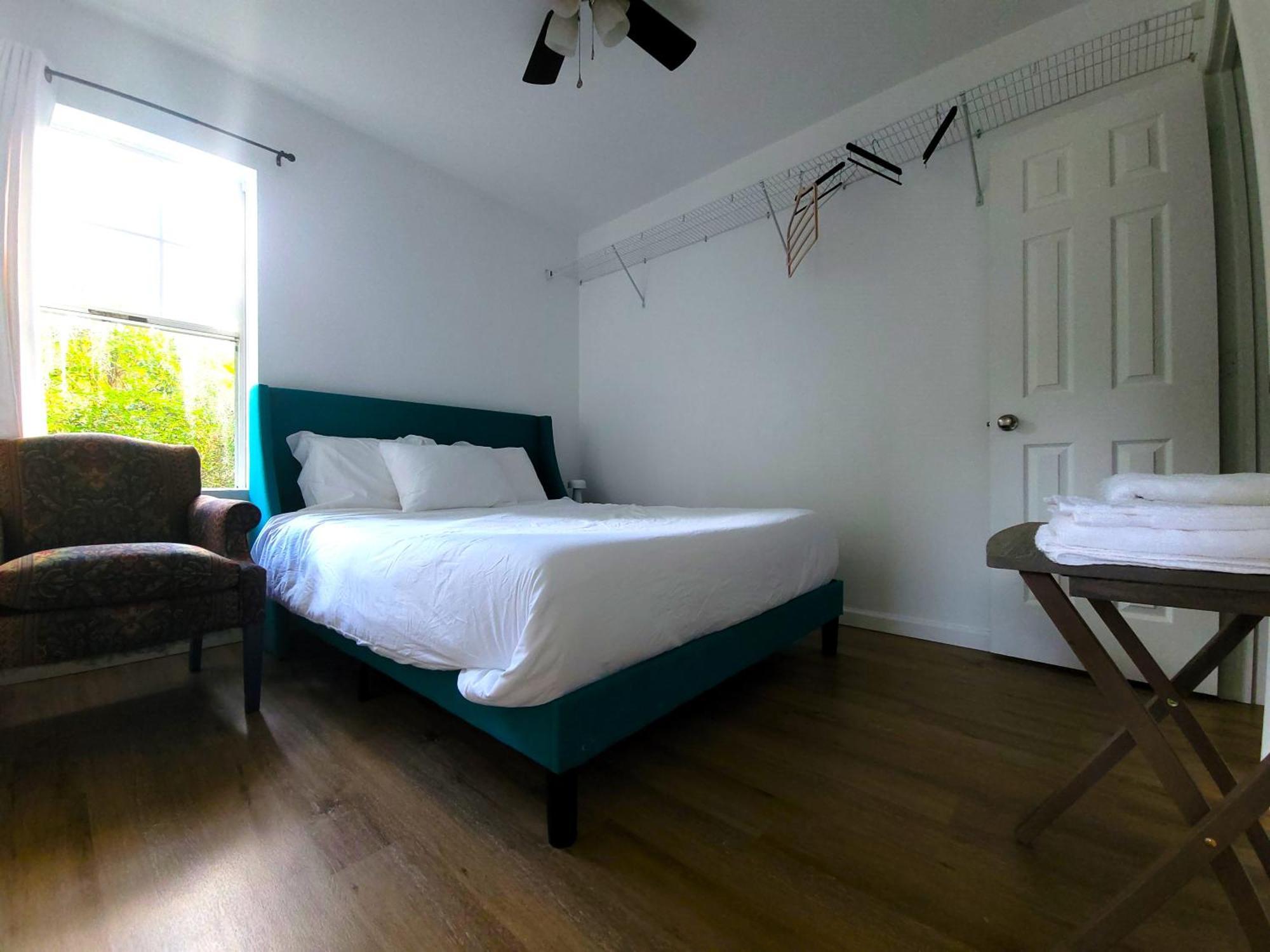 One Room In A Renovated Duplex House Near Fsu Tallahassee Eksteriør billede